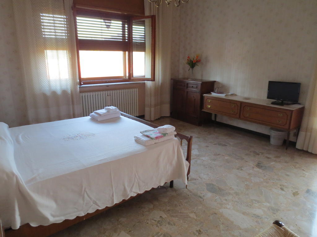 Casa Giordano Bed & Breakfast Mombello Monferrato Стая снимка